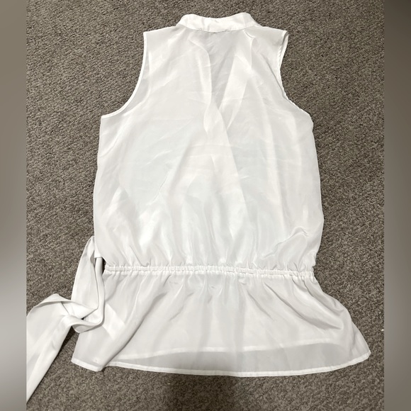Michael Kors - White Wrap Tank Top Blouse with Waist Tie - Size Small - Picture 3 of 4